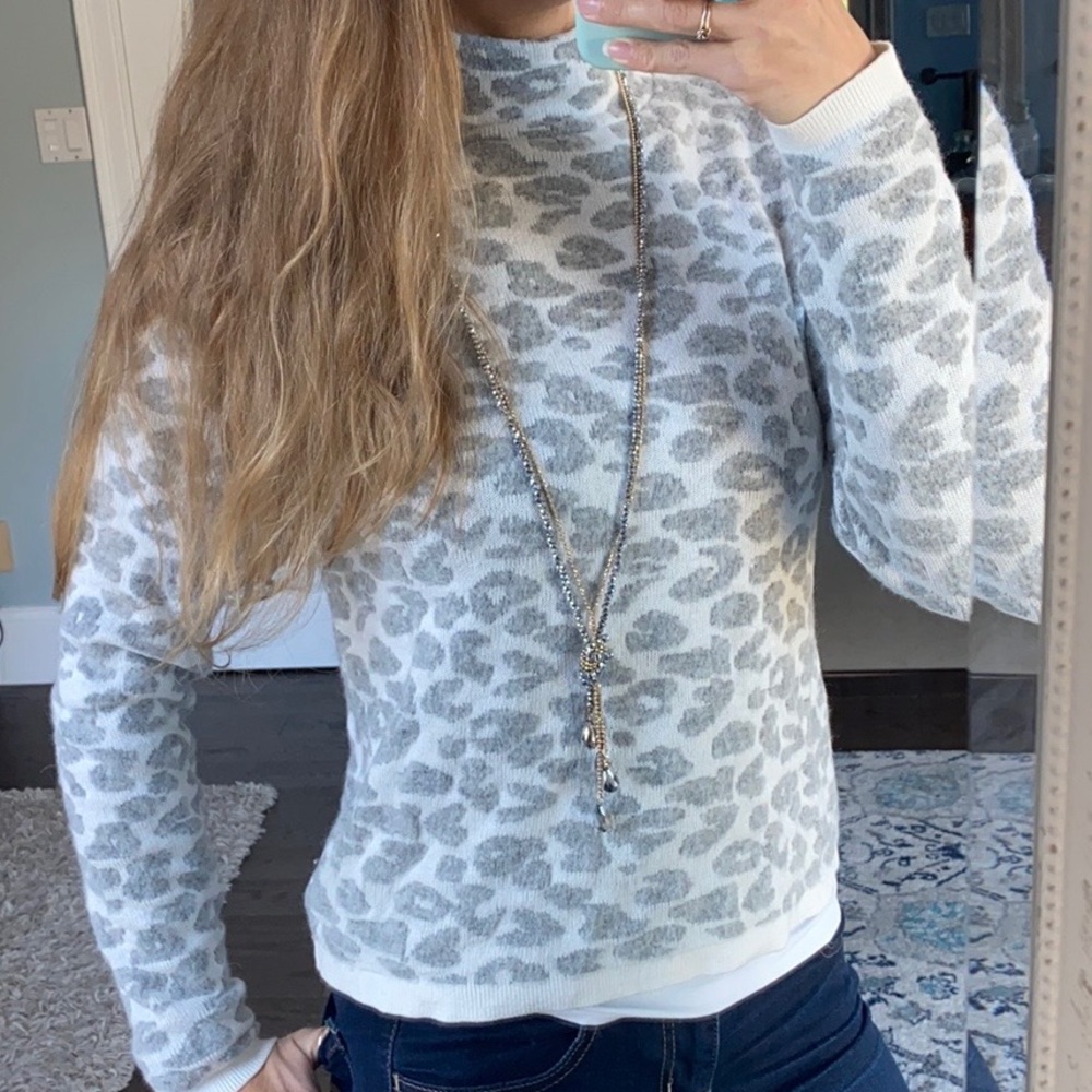 LOFT Cheetah Print Sweater 🤍
